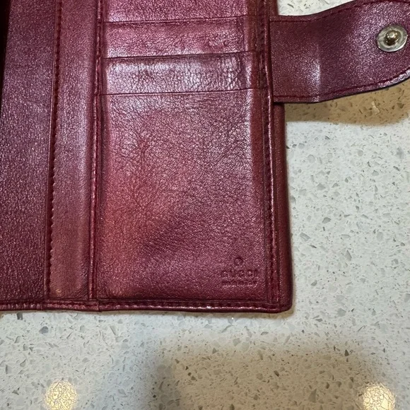 Authentic Gucci Heart Wallet 💓 - Picture 3 of 13